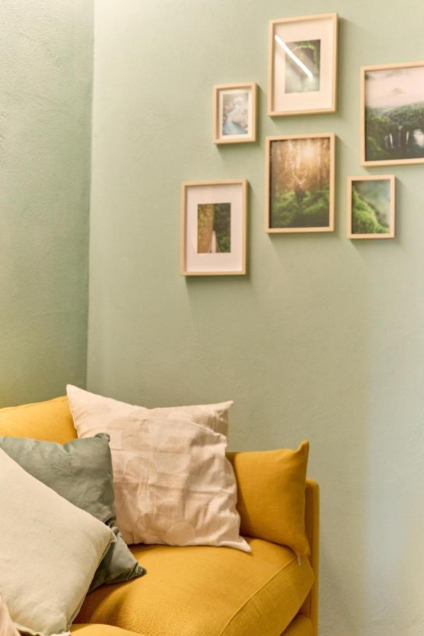 Cozy Apartment With A View In サン・ミニアート エクステリア 写真