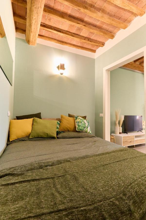 Cozy Apartment With A View In サン・ミニアート エクステリア 写真